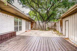 7507 Meadow Oaks Dr, Dallas, TX 75230 - Photo 24