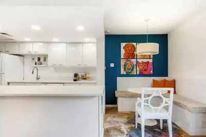 4044 Buena Vista Street #220, Dallas, TX 75204 - Photo 4