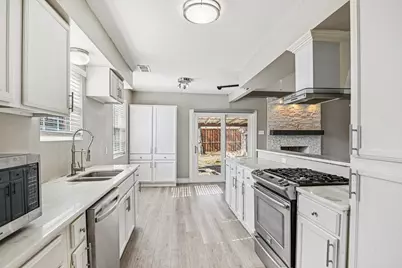 596 Surf Street, Lewisville, TX 75067 - Photo 14