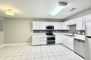 4340 Forest Point Dr, Garland, TX 75043 - Photo 6