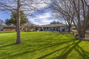 409 Country Club Dr, Joshua, TX 76058 - Photo 34