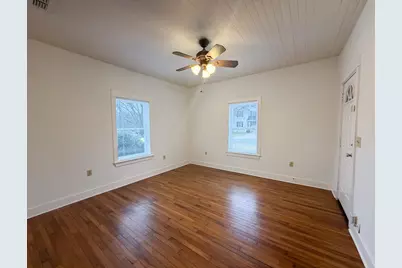 310 E Parks Avenue, Waxahachie, TX 75165 - Photo 4