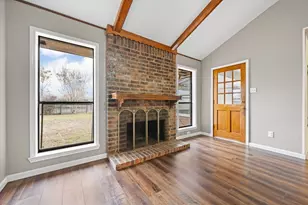 1102 Lena St, Cleburne, TX 76033 - Photo 6