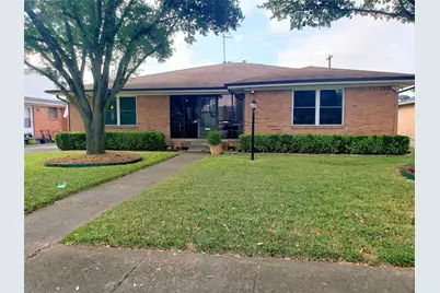 11038 Wyatt Street, Dallas, TX 75218 - Photo 2