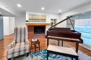 921 9th St, Grand Prairie, TX 75050 - Photo 18