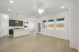 661 Tyronza Dr, Justin, TX 76247 - Photo 8