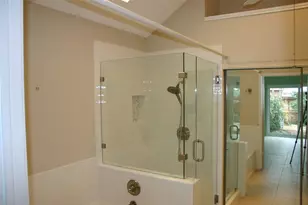 357 Arbor Ct, Euless, TX 76039 - Photo 8