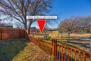 4000 Sioux Ct, Granbury, TX 76048 - Photo 24