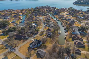 4000 Sioux Ct, Granbury, TX 76048 - Photo 30