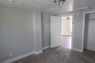 402 W 4th St, Kaufman, TX 75142 - Photo 16