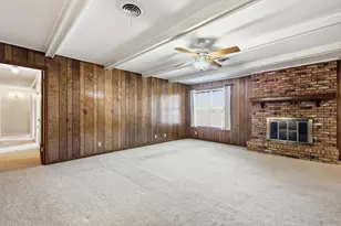 300 Red River Dr, Whitesboro, TX 76273 - Photo 10