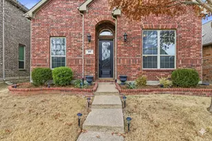 511 Rustic Ln, Euless, TX 76039 - Photo 2