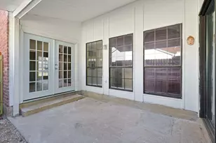 6033 Dooley Dr, The Colony, TX 75056 - Photo 18