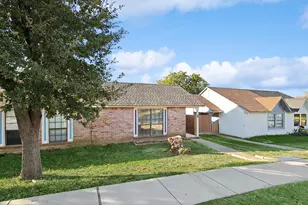 6033 Dooley Dr, The Colony, TX 75056 - Photo 2