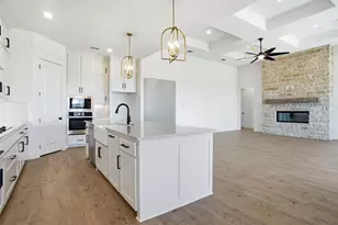 6921 Eagle Crk Dr, Godley, TX 76044 - Photo 14