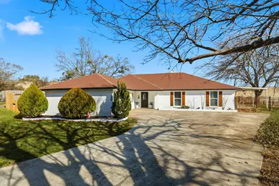 5601 Edgewater Circle, Rowlett, TX 75088 - Photo 1