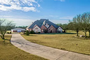 845 Horseshoe Bend, Royse City, TX 75189 - Photo 2