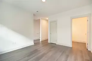 5631 Belmont Ave, Dallas, TX 75206 - Photo 14