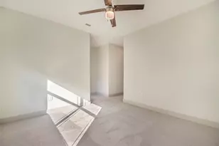 5631 Belmont Ave, Dallas, TX 75206 - Photo 22