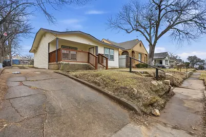 936 E Ramsey Avenue, Fort Worth, TX 76104 - Photo 2
