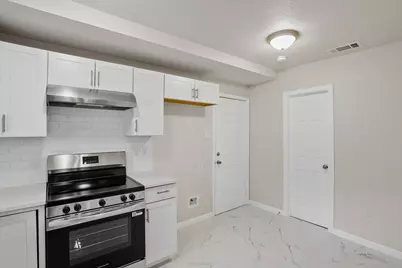 936 E Ramsey Avenue, Fort Worth, TX 76104 - Photo 6