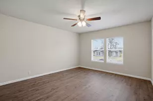 936 E Ramsey Ave, Fort Worth, TX 76104 - Photo 10