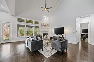 3932 Frontier Ln, Dallas, TX 75214 - Photo 12