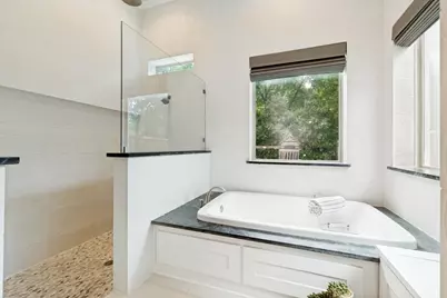 3932 Frontier Lane, Dallas, TX 75214 - Photo 20