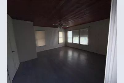 320 N 2nd Street, Jacksboro, TX 76458 - Photo 6