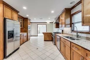2012 Atlantic St, Dallas, TX 75208 - Photo 4