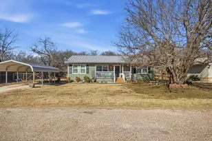 126 4th St, Tuscola, TX 79562 - Photo 2