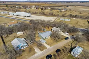 126 4th St, Tuscola, TX 79562 - Photo 6