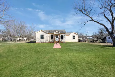 535 Hurt, Dublin, TX 76446 - Photo 2