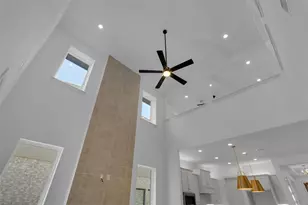 15540 Swallowtail St, Frisco, TX 75035 - Photo 12