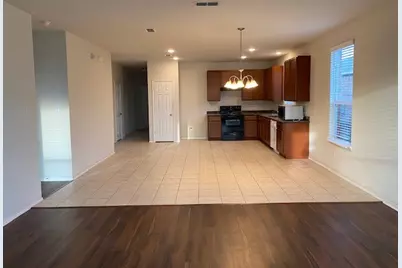 1720 Gayla Creek Drive, Little Elm, TX 75068 - Photo 4