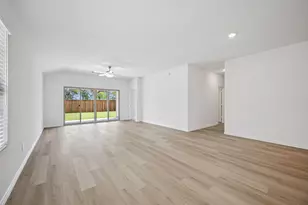 813 London Town Ln, Princeton, TX 75071 - Photo 4