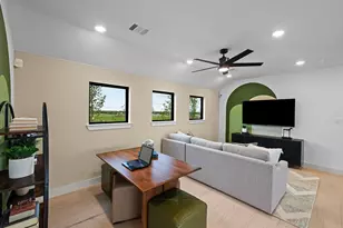 15522 Swallowtail St, Frisco, TX 75035 - Photo 10