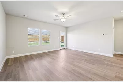 811 London Town Lane, Princeton, TX 75071 - Photo 14