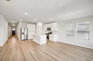 809 London Town Ln, Princeton, TX 75071 - Photo 4