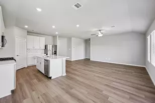 808 London Town Ln, Princeton, TX 75071 - Photo 16