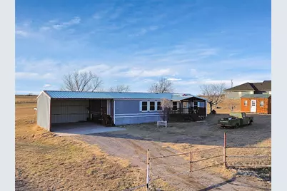 6104 Hawk Court, Joshua, TX 76058 - Photo 4