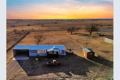 6104 Hawk Court, Joshua, TX 76058 - Photo 2