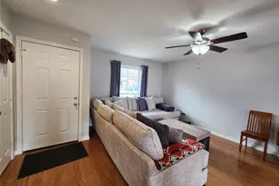 642 Ferguson Dr, Lewisville, TX 75057 - Photo 2