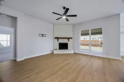 226 Comanche Trail, Alvarado, TX 76009 - Photo 4