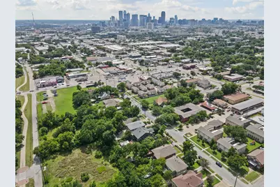 4610 E Side Avenue, Dallas, TX 75226 - Photo 4