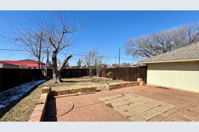 3915 Spring Hollow Drive, Carrollton, TX 75007 - Photo 28