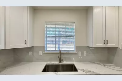 3915 Spring Hollow Drive, Carrollton, TX 75007 - Photo 14