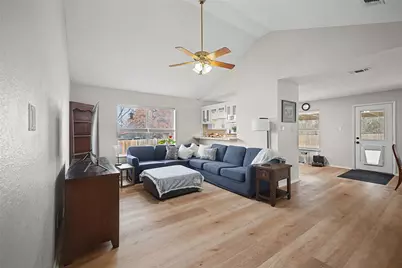 323 Sage Trail, Springtown, TX 76082 - Photo 8