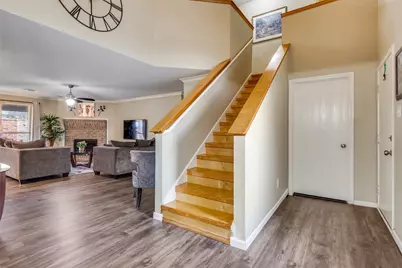 8009 Trophy Court, Rowlett, TX 75089 - Photo 4