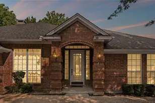 11832 Ferndale Ln, Fort Worth, TX 76008 - Photo 6